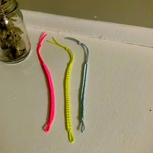 Size : Small/Adjustable